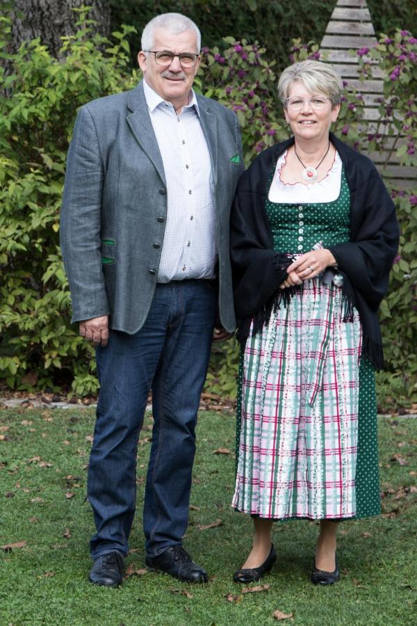 Privatzimmer Und Ferienwohnungen Leeb Persenbeug Esterno foto