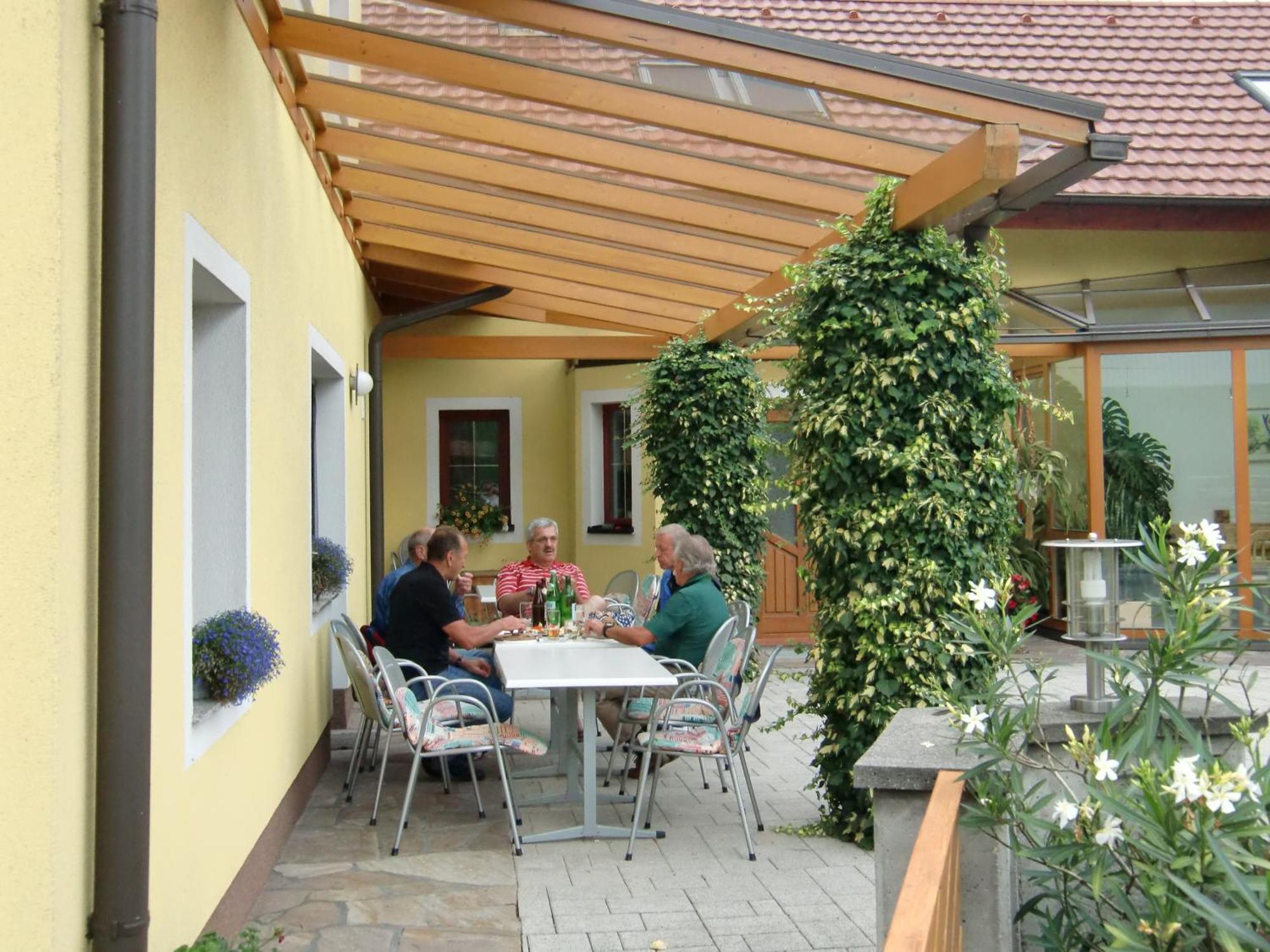 Privatzimmer Und Ferienwohnungen Leeb Persenbeug Esterno foto